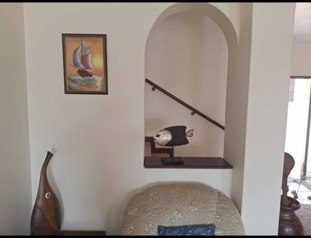 3 BEDROOM DUPLEX FOR SALE IN UVONGO BEACH